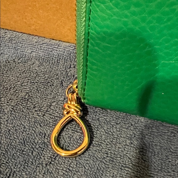 Cole Haan Green Leather Women's Wallet - Picture 3 of 8